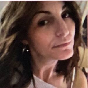 Meet your Posher, Leslie